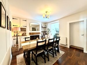 Dining Room- click for photo gallery